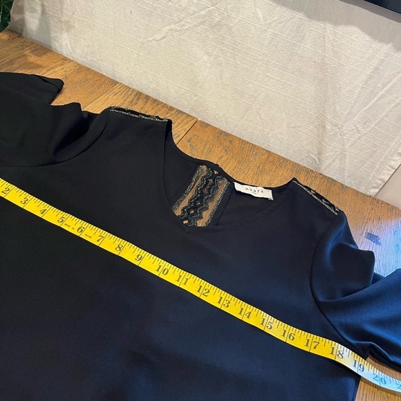 AXARA Paris black blouse  V-Neck Women's size M New - Picture 4 of 9